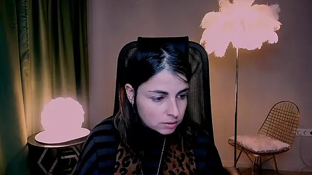 MartaEdams online show from 12/05/25, 08:13