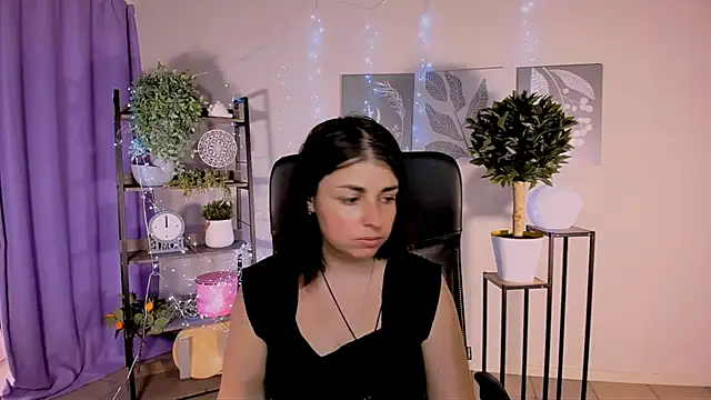 Snapshot of MartaEdams chatting on 05/26/26, 06:22 MartaEdams online show from 05/26/26, 06:22