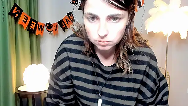 MartaEdams online show from 10/25/25, 06:12