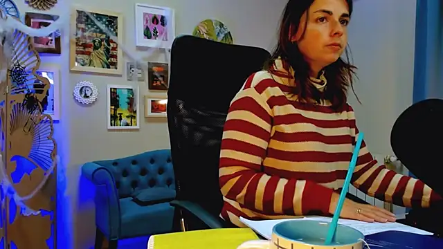 MartaEdams online show from 11/05/25, 07:11