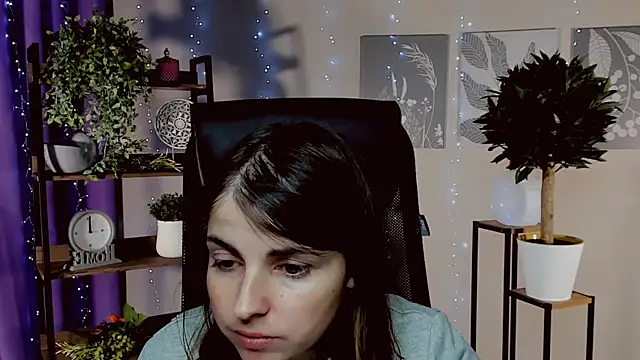 MartaEdams online show from 12/22/25, 06:24