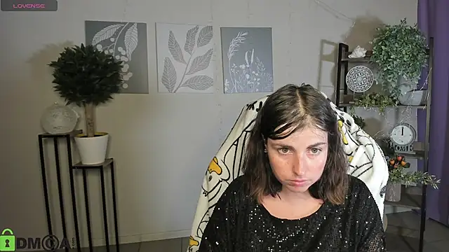 Snapshot of MartaEdams chatting on 07/14/26, 10:21 MartaEdams online show from 07/14/26, 10:21