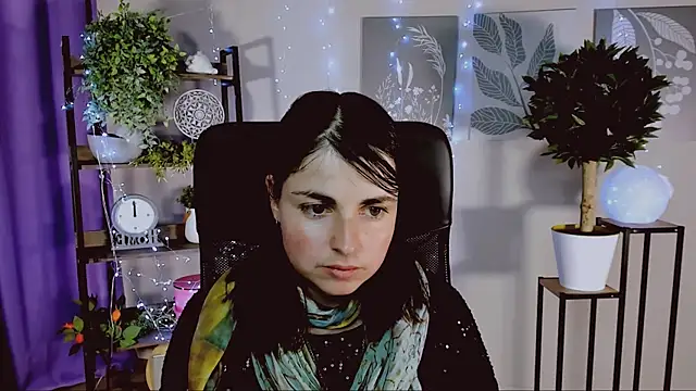 Snapshot of MartaEdams chatting on 04/23/26, 12:40 MartaEdams online show from 04/23/26, 12:40
