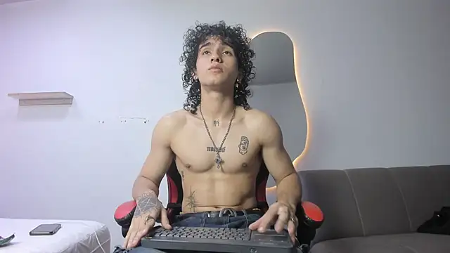 Snapshot of JackesTaylor chatting on 04/11/26, 07:16 JackesTaylor online show from 04/11/26, 07:16