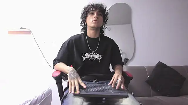 Snapshot of JackesTaylor chatting on 01/10/26, 06:42 JackesTaylor online show from 01/10/26, 06:42