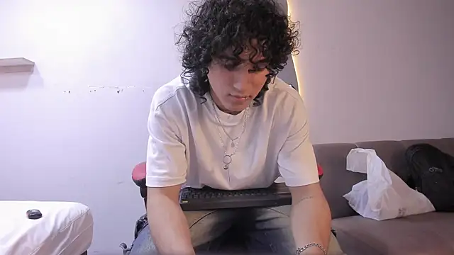 Snapshot of JackesTaylor chatting on 02/06/26, 06:31 JackesTaylor online show from 02/06/26, 06:31