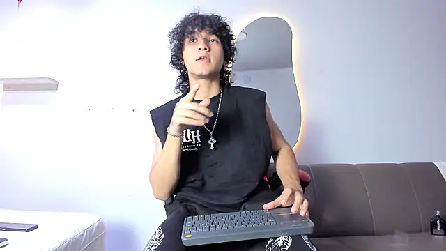 Snapshot of JackesTaylor chatting on 03/26/26, 05:39 JackesTaylor online show from 03/26/26, 05:39