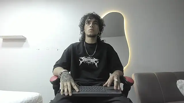 Snapshot of JackesTaylor chatting on 02/02/26, 06:12 JackesTaylor online show from 02/02/26, 06:12