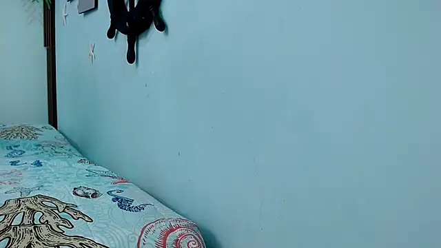 Snapshot of eladyrous98 chatting on 10/11/25, 04:41 eladyrous98 online show from 10/11/25, 04:41