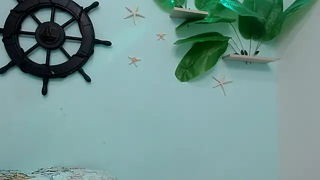 Snapshot of eladyrous98 chatting on 10/13/25, 04:08 eladyrous98 online show from 10/13/25, 04:08