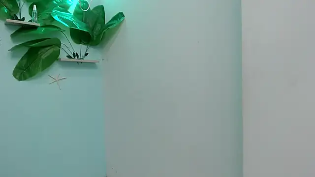 Snapshot of eladyrous98 chatting on 11/01/25, 02:11 eladyrous98 online show from 11/01/25, 02:11