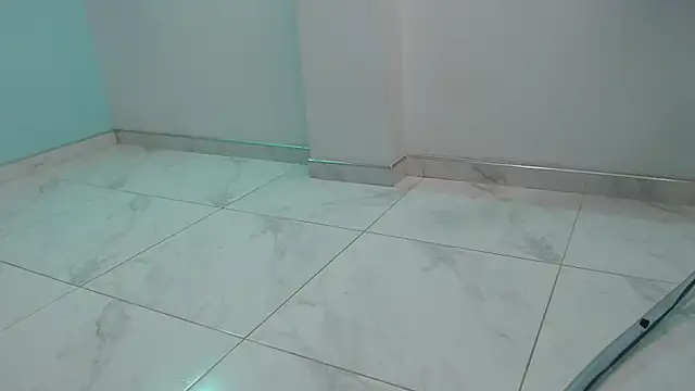 Snapshot of eladyrous98 chatting on 12/03/25, 01:54 eladyrous98 online show from 12/03/25, 01:54