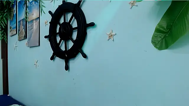 Snapshot of eladyrous98 chatting on 10/09/25, 02:39 eladyrous98 online show from 10/09/25, 02:39