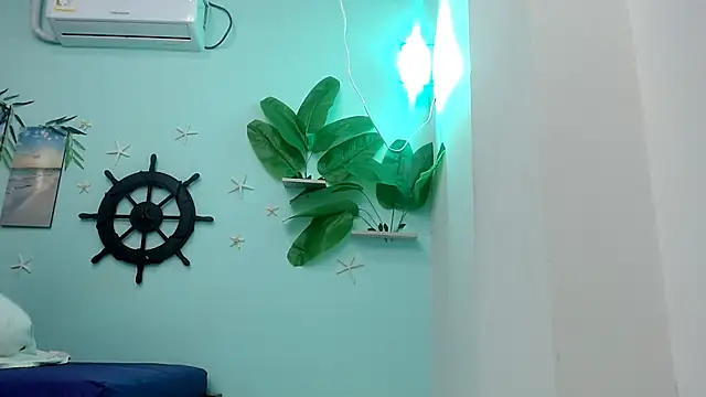 Snapshot of eladyrous98 chatting on 11/21/25, 07:29 eladyrous98 online show from 11/21/25, 07:29