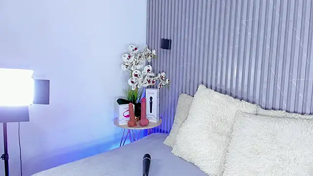 DAFNECOX online show from 10/14/25, 03:07