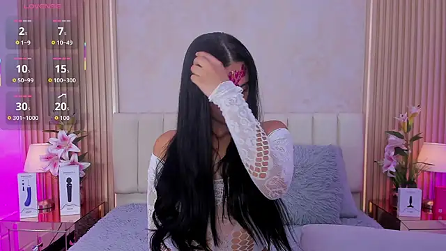 ZOEBARLOWE online show from 10/23/25, 07:01