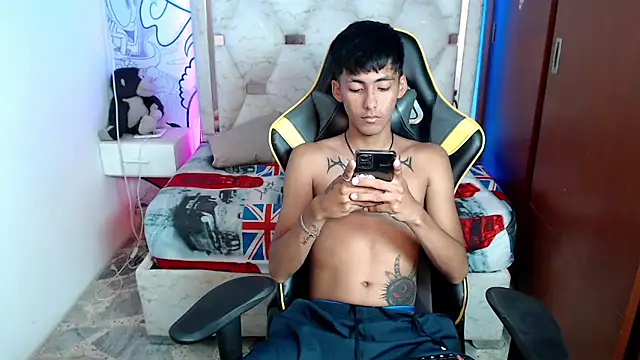 Snapshot of yiisu_ chatting on 10/06/25, 06:19 yiisu  online show from 10/06/25, 06:19