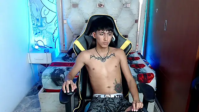 Snapshot of yiisu_ chatting on 10/14/25, 06:08 yiisu  online show from 10/14/25, 06:08