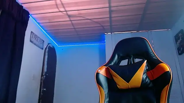 Abbiprada online show from 09/30/25, 07:20