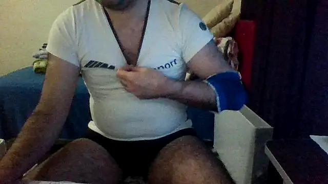 st206boy online show from 11/14/25, 11:52