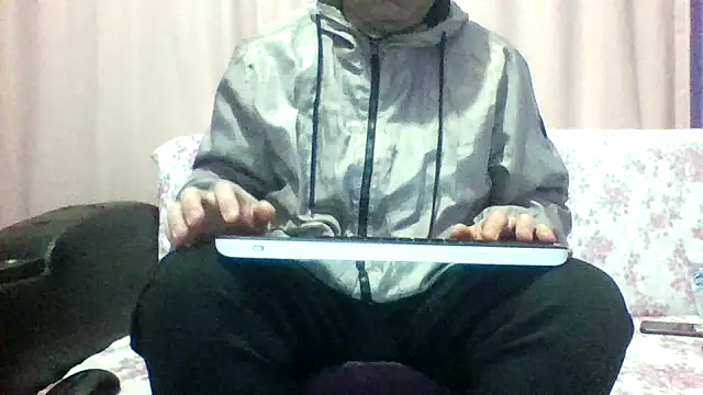 Snapshot of st206boy chatting on 01/08/26, 07:42 st206boy online show from 01/08/26, 07:42