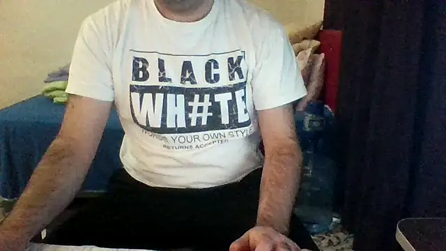 st206boy online show from 12/16/25, 10:03