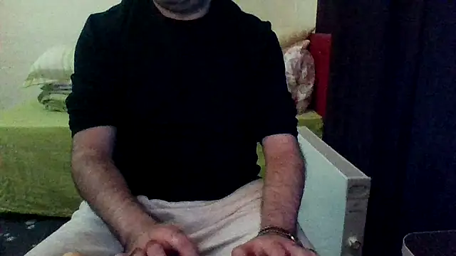 Snapshot of st206boy chatting on 02/28/26, 10:31 st206boy online show from 02/28/26, 10:31