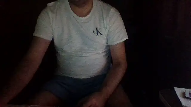 Snapshot of st206boy chatting on 07/15/26, 03:02 st206boy online show from 07/15/26, 03:02