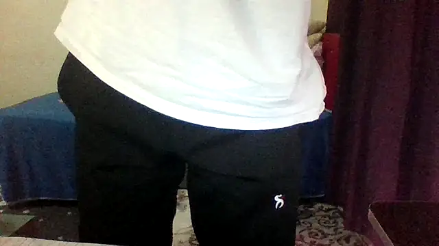 st206boy online show from 10/20/25, 12:02