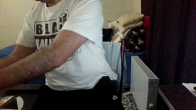 st206boy online show from 11/07/25, 01:21