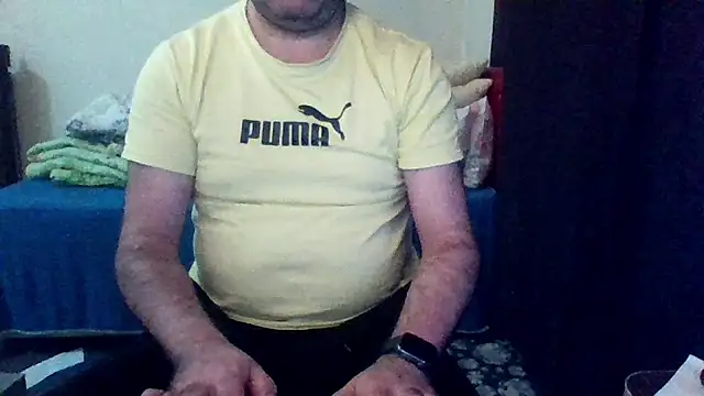 Snapshot of st206boy chatting on 06/06/26, 02:06 st206boy online show from 06/06/26, 02:06