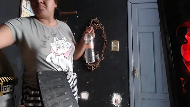 Atenea69 online show from 12/17/25, 04:45