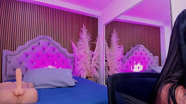 SelenaStonne online show from 12/22/25, 08:09