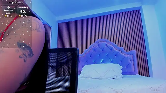 SelenaStonne online show from 11/22/25, 08:18