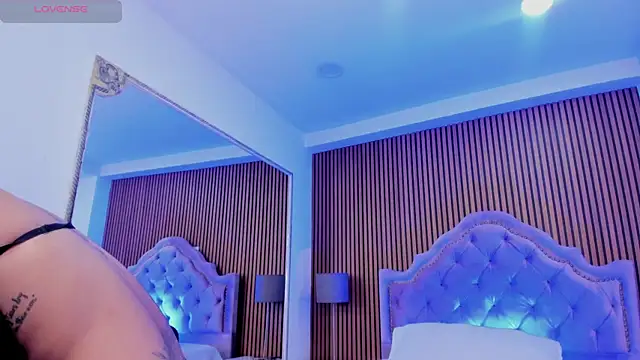 SelenaStonne online show from 12/03/25, 08:30