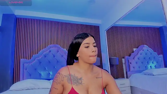 SelenaStonne online show from 10/04/25, 07:48