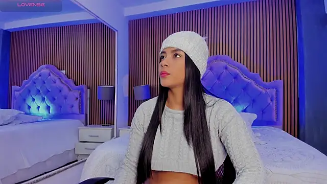 SelenaStonne online show from 09/18/25, 07:39