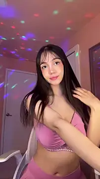 Snapshot of lost_wood19 chatting on 04/14/26, 07:19 lost wood19 online show from 04/14/26, 07:19