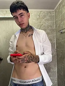 samm4044 online show from 09/26/25, 08:49