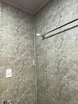 samm4044 online show from 10/26/25, 04:02