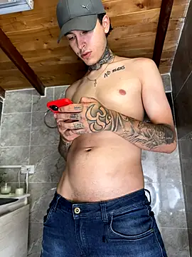 samm4044 online show from 09/23/25, 12:06