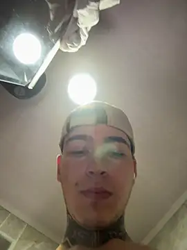 samm4044 online show from 11/28/25, 09:37