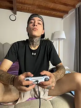 samm4044 online show from 02/28/26, 07:35