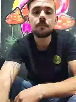 parejajuguetona420 online show from 11/23/25, 03:16