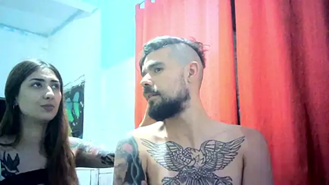 parejajuguetona420 online show from 12/20/25, 12:02