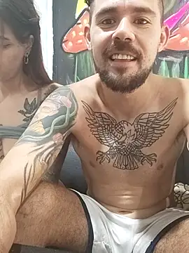 parejajuguetona420 online show from 11/24/25, 05:46