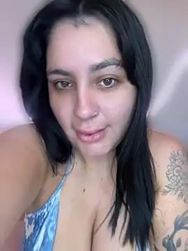 Snapshot of victoria_amatista_ chatting on 07/10/26, 04:07 victoria amatista online show from 07/10/26, 04:07