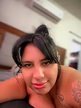 Snapshot of victoria_amatista_ chatting on 06/06/26, 06:57 victoria amatista online show from 06/06/26, 06:57