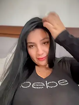 victoria amatista  online show from 05/05/26, 10:02