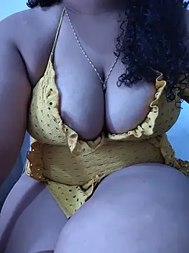 jadeamourim   online show from 05/23/26, 03:33